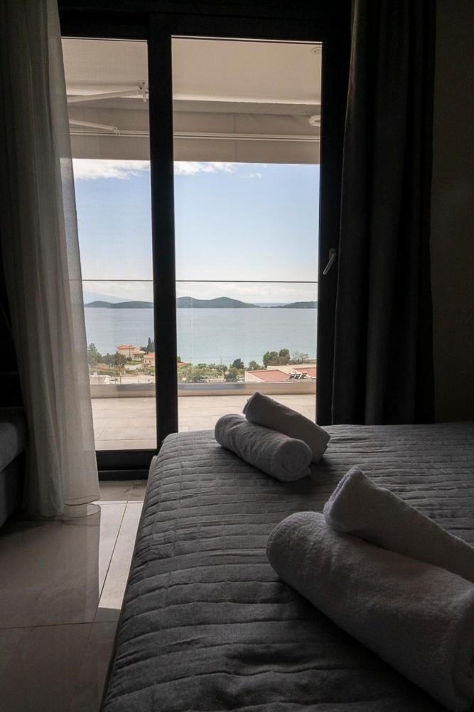Alta Mare Aparthotel Néa Péramos Exterior foto